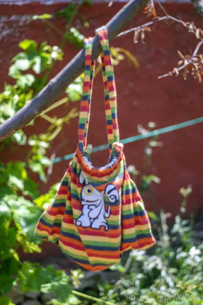 How to Make a Tshirt Bag 8 Ways to Make a Bag from a Shirt Oh, The