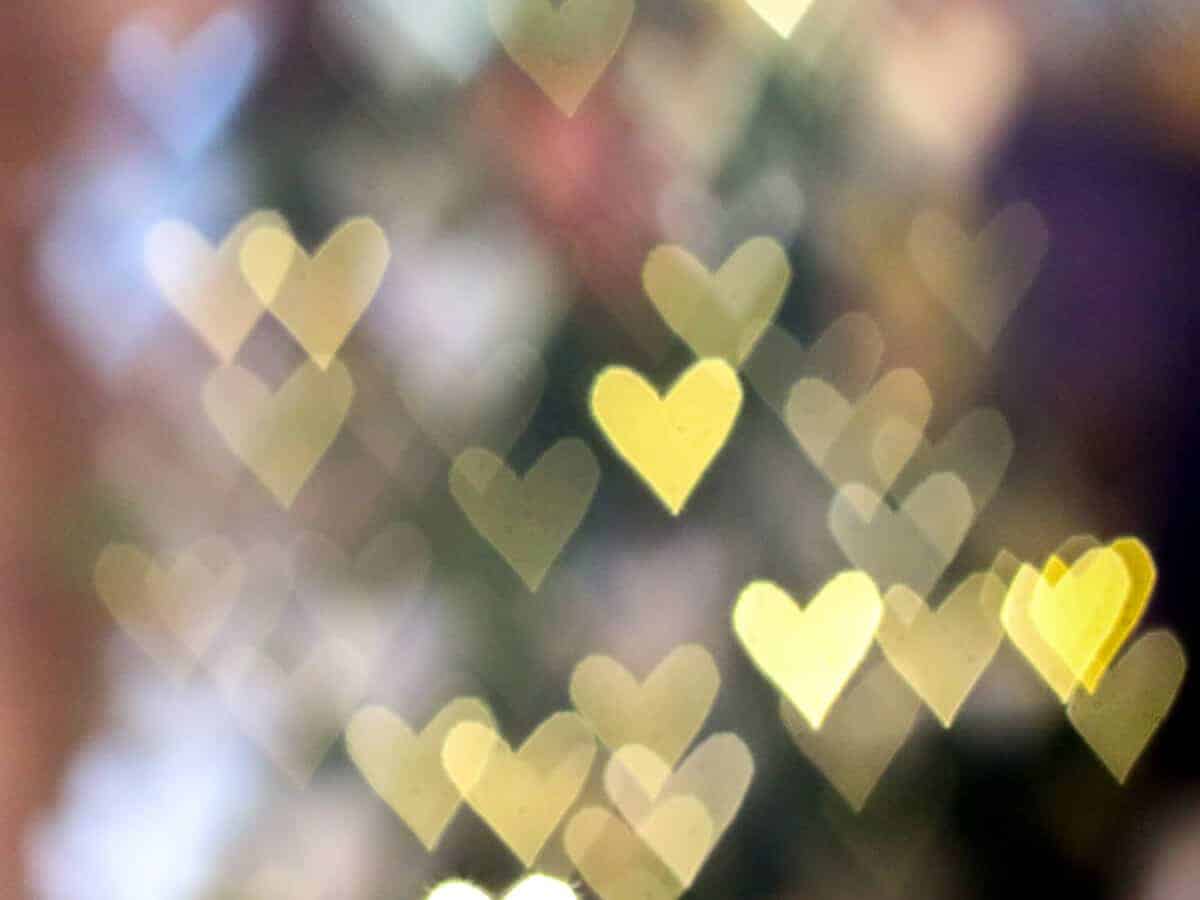 An unfocused picture showing off heart shaped bokeh.