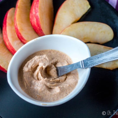 Mascarpone cheese gives this simple, sweet pumpkin pie dip a sweet creaminess that you'll want to eat right off the spoon, or on apple wedges or cookies. #thethingswellmake #miy #pumpkins #pumpkindip #pumpkinpie #pumpkinspice #thanksgivingrecipes #fallrecipes #pumpkinrecipes #dips #mascarpone #holidayrecipes #autumnrecipes