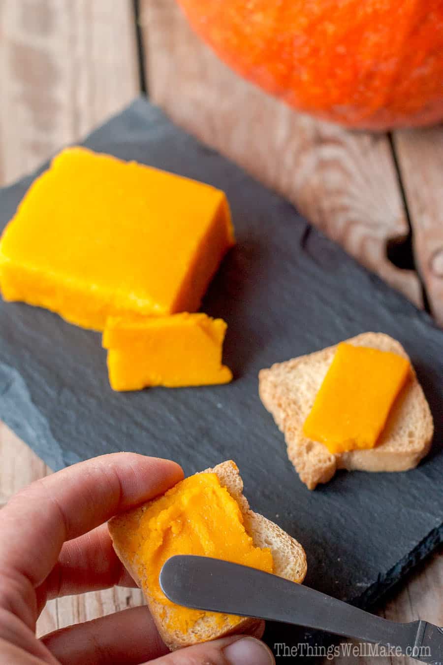 216-vegan-paleo-pumpkin-cheese-6wmeng