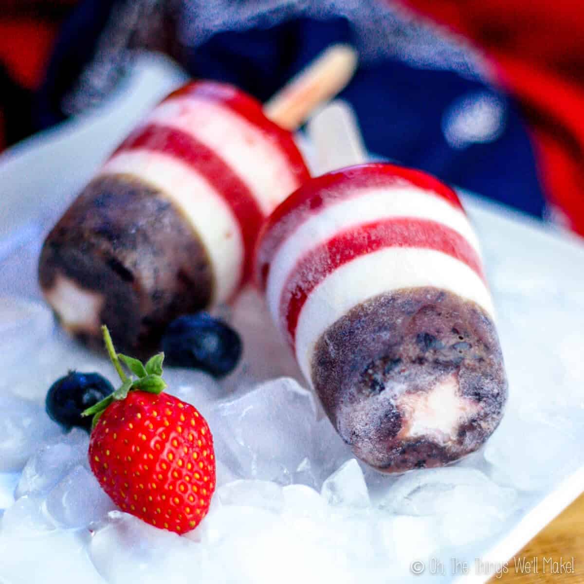 Red White and Blue Popsicles (Healthy Homemade Popsicles) Recipe - The  Cookie Rookie®